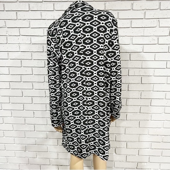 Philosophy Women’s Long Knit Print Sweater - Picture 2 of 4